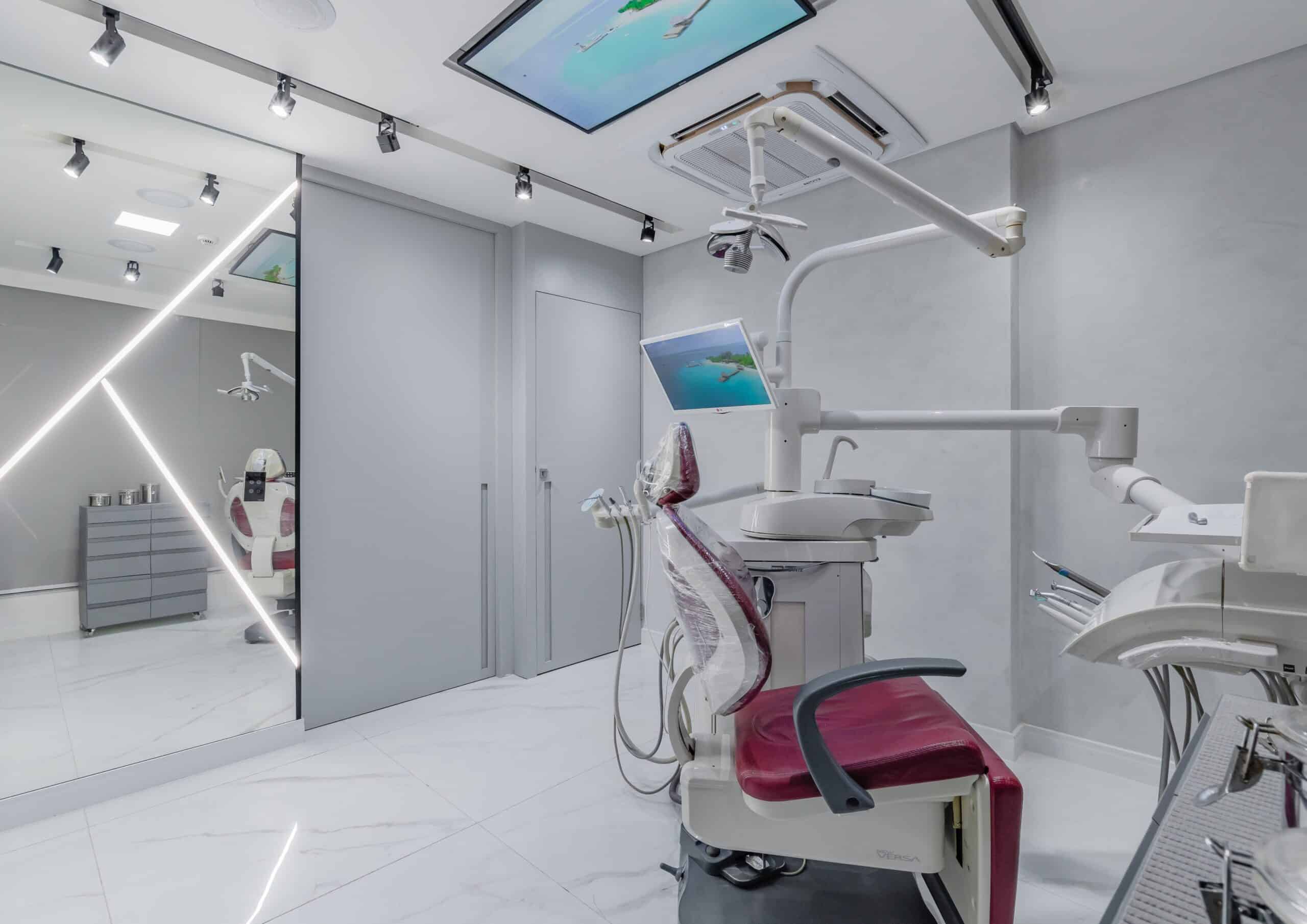 Facetas em Resina 34 Dr Igor Ribeiro — Dentiste CRO-CE 9062 Clinique IBR Fortaleza