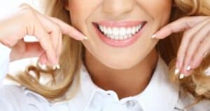 Read more about the article Clinicas de alinhadores invisíveis: encontre em Fortaleza