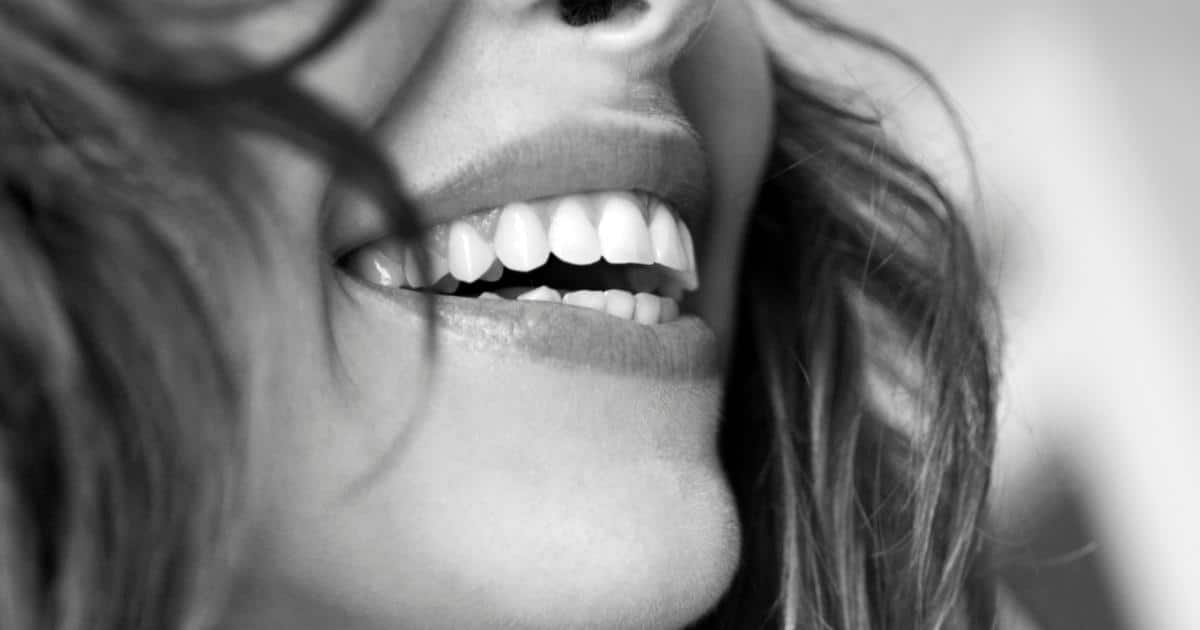 Vous consultez actuellement Dente de resina: descubra a solução moderna para seu sorriso