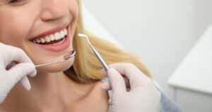 Leia mais sobre o artigo Implantes dentários em Fortaleza: descubra tudo sobre a técnica!